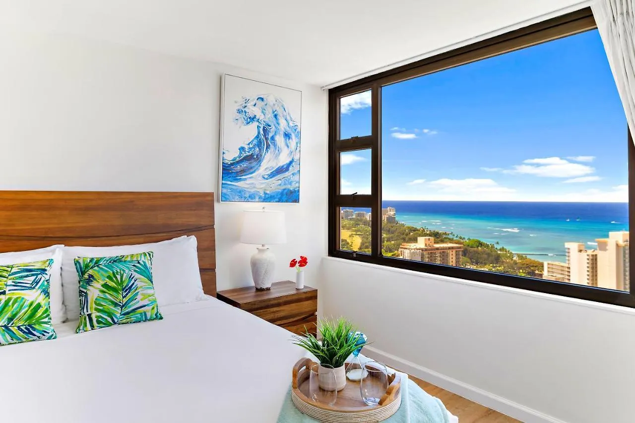 Beautifully Remodeled Ocean View Condo With Free Parking Honolulu