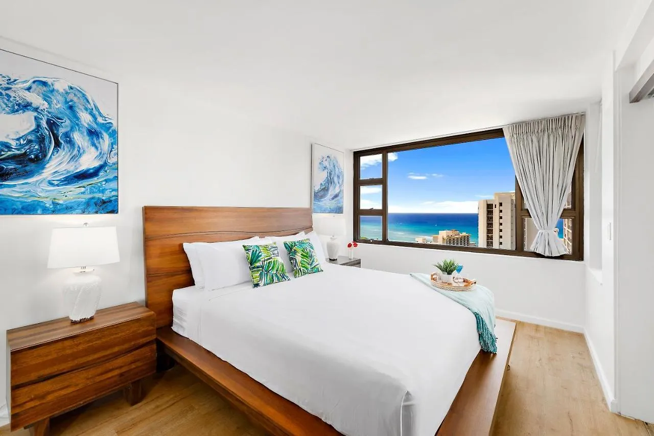 Beautifully Remodeled Ocean View Condo With Free Parking Honolulu USA