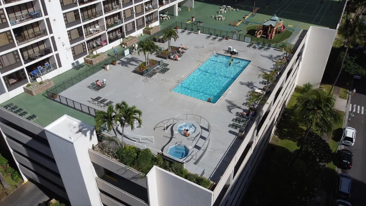 Beautifully Remodeled Ocean View Condo With Free Parking Honolulu