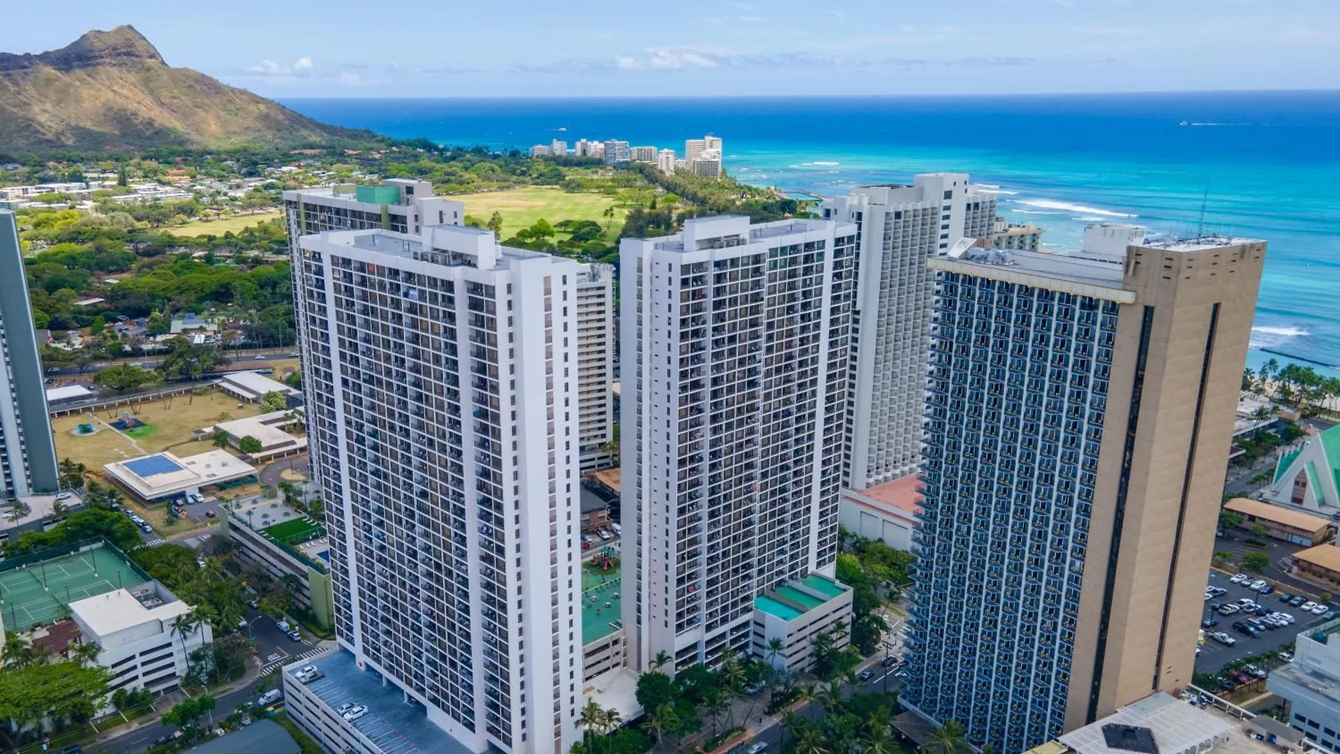 Beautifully Remodeled Ocean View Condo With Free Parking Honolulu 0*,  USA